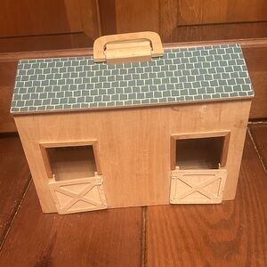 Good used condition - Melissa and Doug Vintage Barn